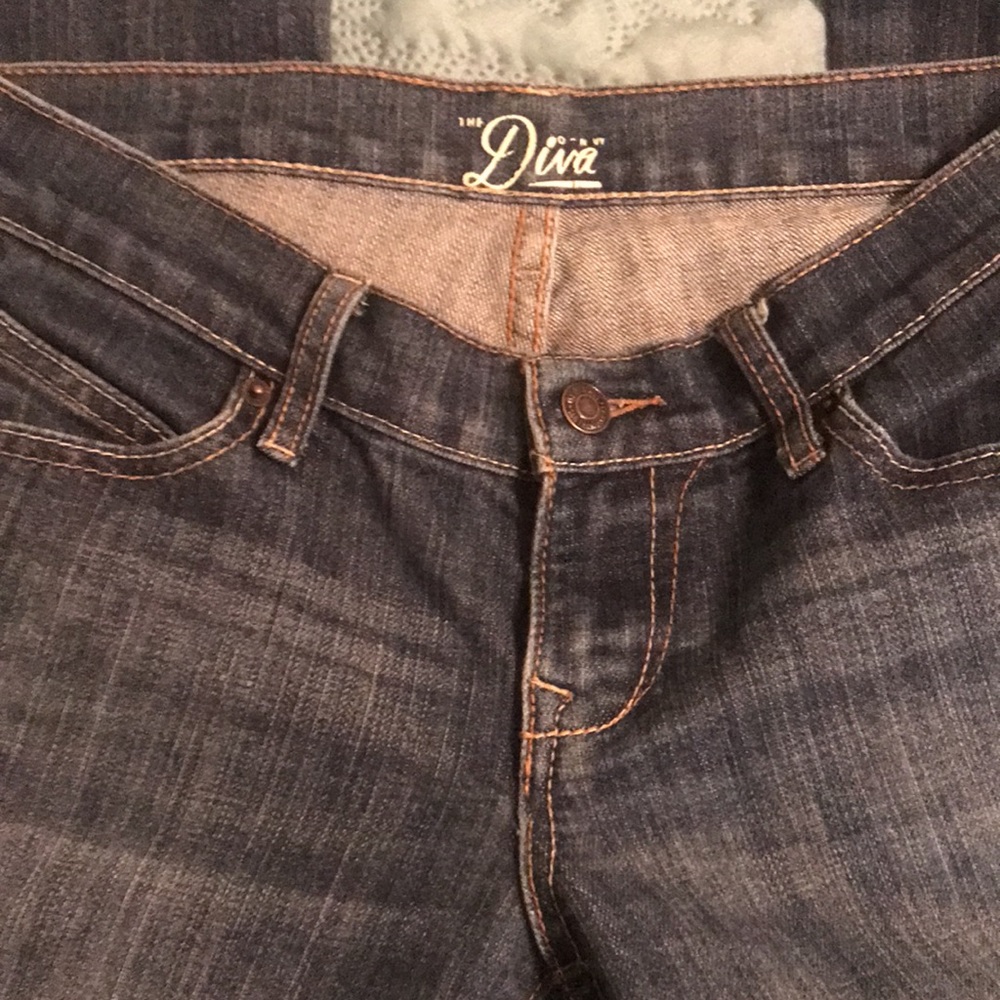 ❤️ (14)Ladies size 2 reg old navy blue jeans by The Diva. Wonderful condition! - Picture 4 of 8